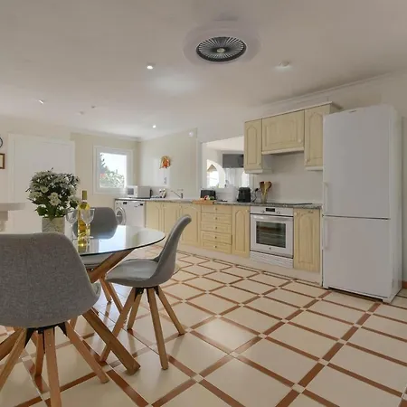 Villa Arundel By Aguilarent Jávea